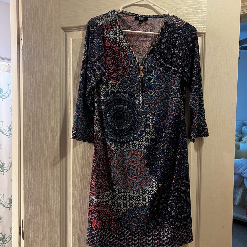 Patterned Zipper dress - Picture 3 of 5